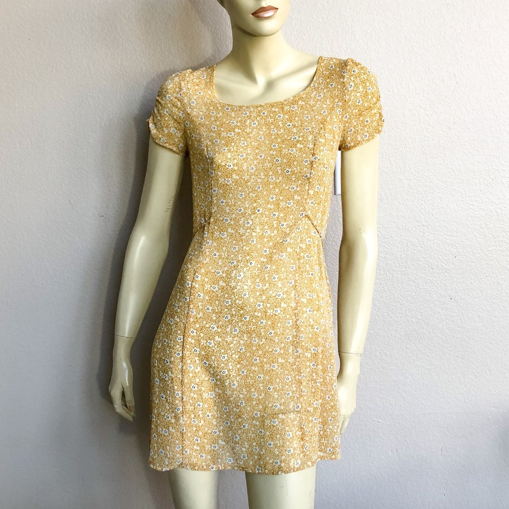 Forever 21 Gold & White Floral Mini Dress